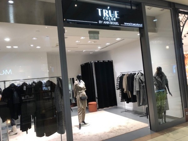 lokal_123_True_Color_pop_up_store.jpg